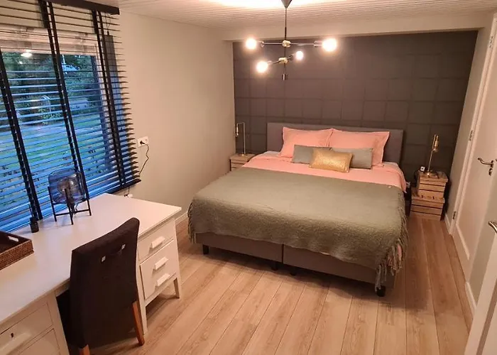 Bij Ons Naast Nuenen